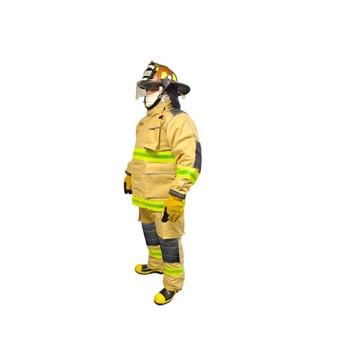 El Bombero Con El Fuego Y El Traje Para Protegen Al Bombero Imagen de  archivo - Imagen de exterior, casco: 150192445